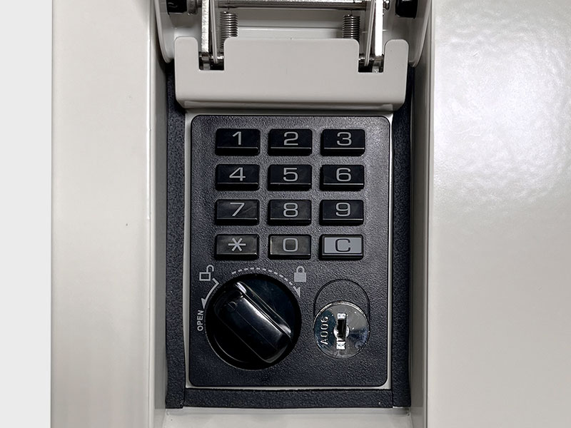 宅配KEEPER A の錠